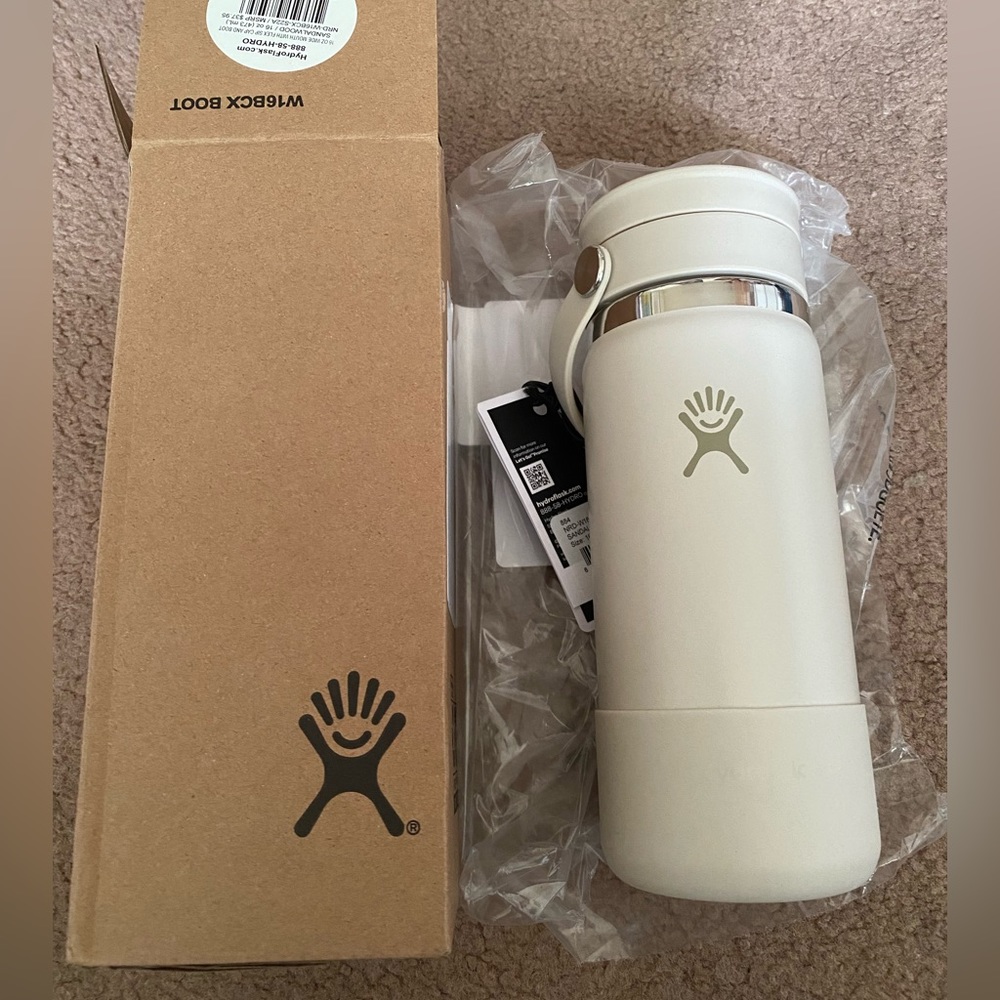 Limited Edition Hydro Flask x Nordstrom (NWT)